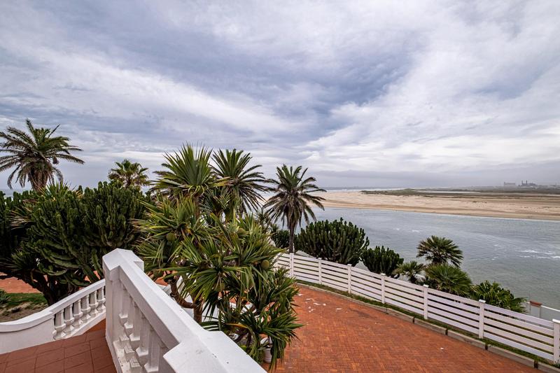 4 Bedroom Property for Sale in Bluewater Bay Eastern Cape